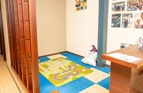 広い駐車スペースや夜間、土曜日の診療など通いやすさを心がけています